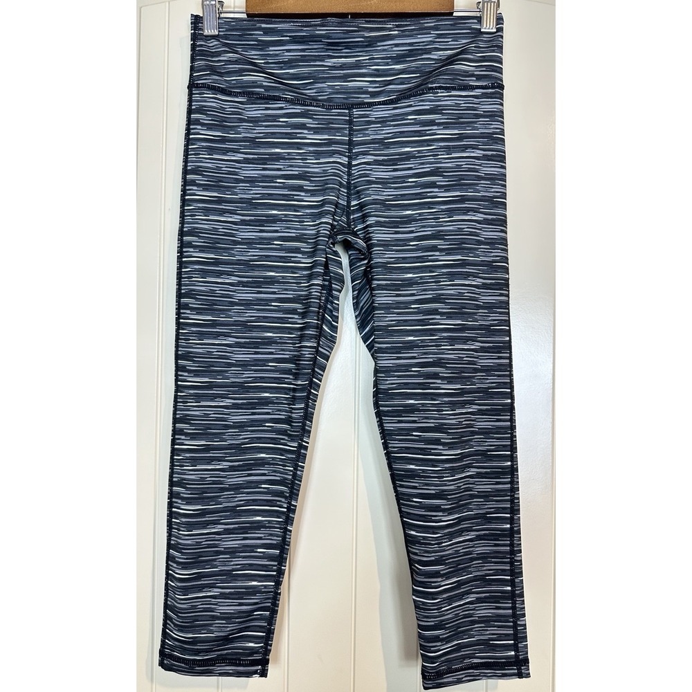 Inner Spirit Women's Cropped Leggings Active Yoga Athleisure Sz M running gym